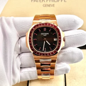 PATEK PHILIPPE - NAUTILUS
